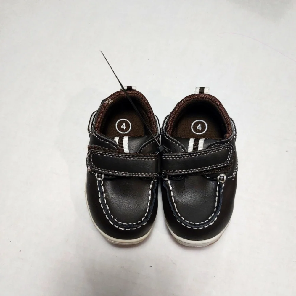 Oshkosh Baby Boy Leather Shoes Size 4